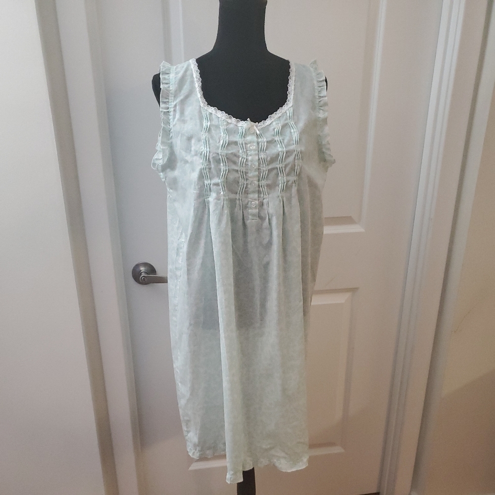Miss Elaine green floral Print lace detail Nightgown Women's Sz L. NWOT